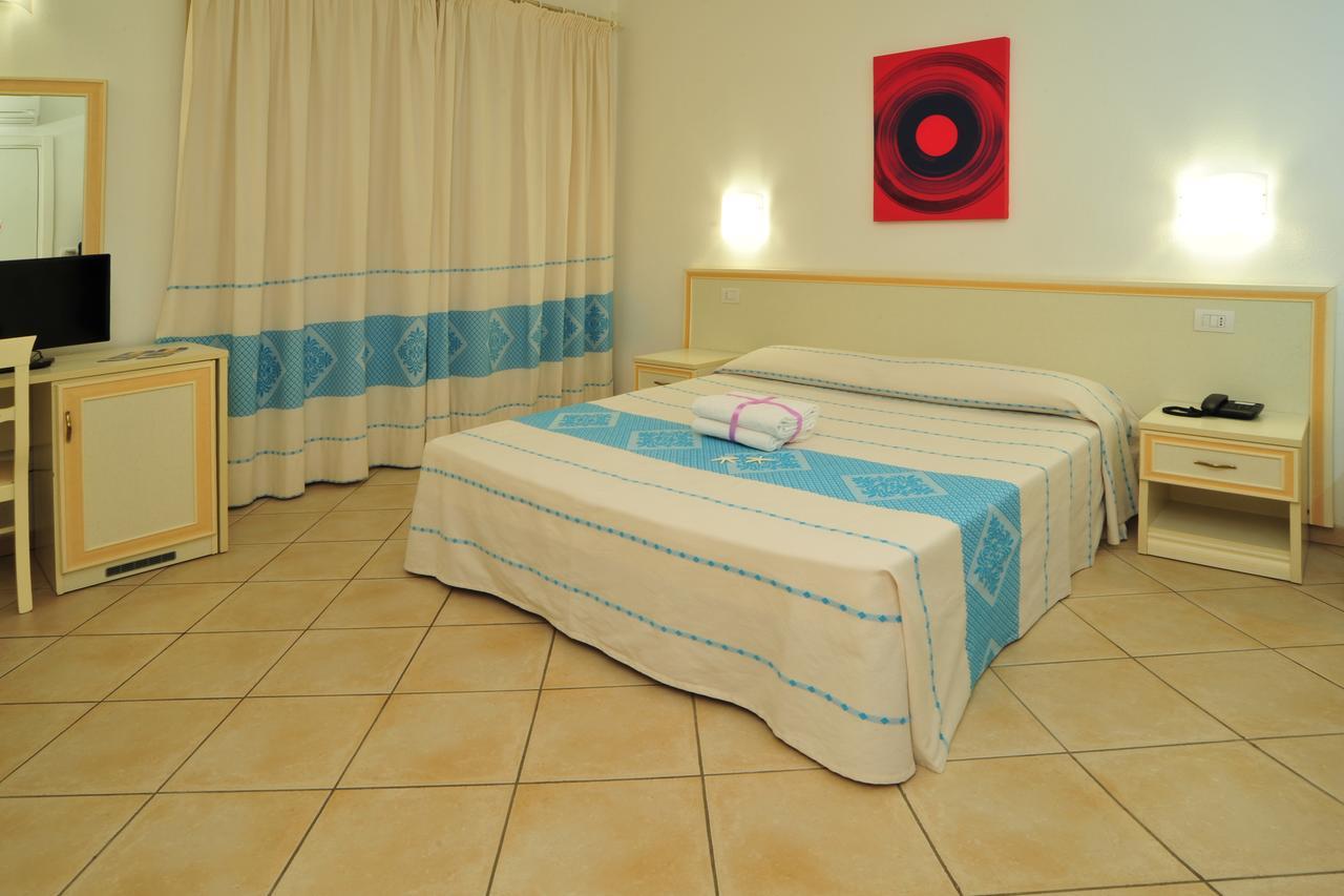 Hotel Stella Marina San Teodoro  Eksteriør bilde